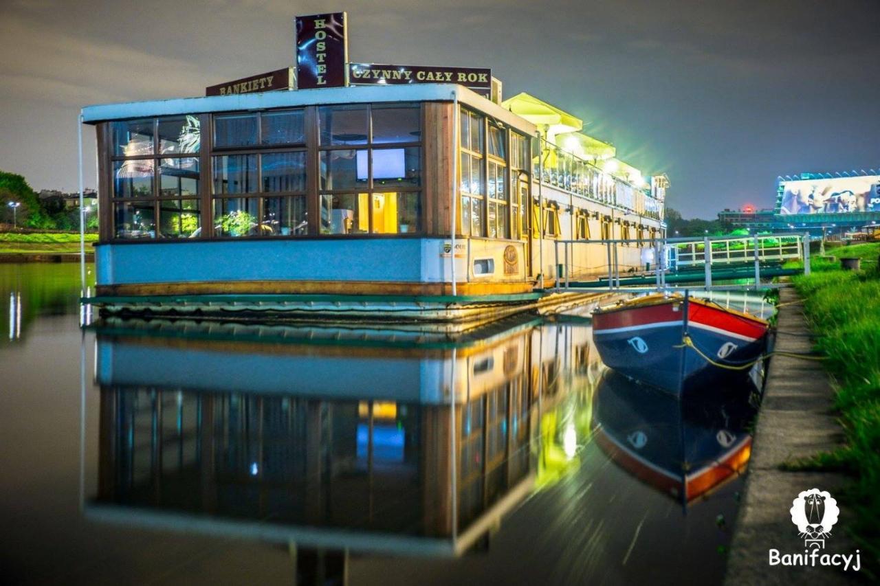 Vandrerhjem The Boat - Hostel&chill